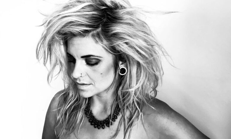 Ann Jangle Unveils Video for 'Rebel'