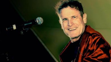 Photo of Johnny Clegg , SA’s White Zulu send off in an honourable traditional Zulu ‘Crossing’ ceremony