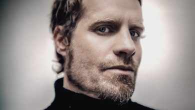 Photo of Arno Carstens announces his forthcoming singles “Midnight Screams” and “Erupt”
