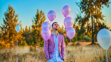 Photo of Lee Cole’s latest single ‘Pink Dragons’ is a sunny plea for a relationship worth saving!