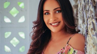 Photo of SA singer/songwriting superstar Sasha-Lee Davids back in the spotlight with new single & her first online concert!