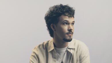 Photo of Luke de Agrela releases his debut album ‘Unzipped’ today!