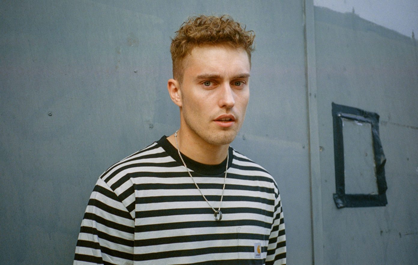 Sam Fender Releases 'Seventeen Going Under'