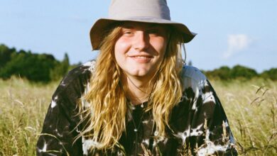 Photo of UK Musician & TikTok Star Casey Lowry Releases ‘you caught me at my lowest’ With Canadian Indie Pop Band ‘Walk Off The Eearth’