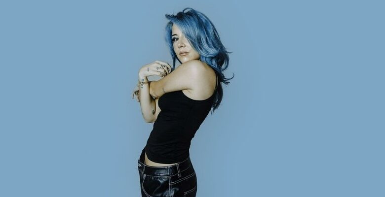 Charlotte Sands Wins Unsigned Only Music Competition