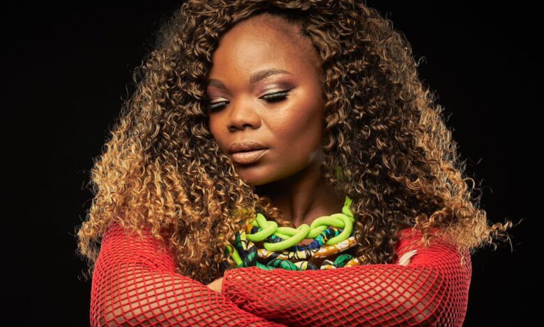 Mozambican Singer Xixel Langa Releases 'Vatekile