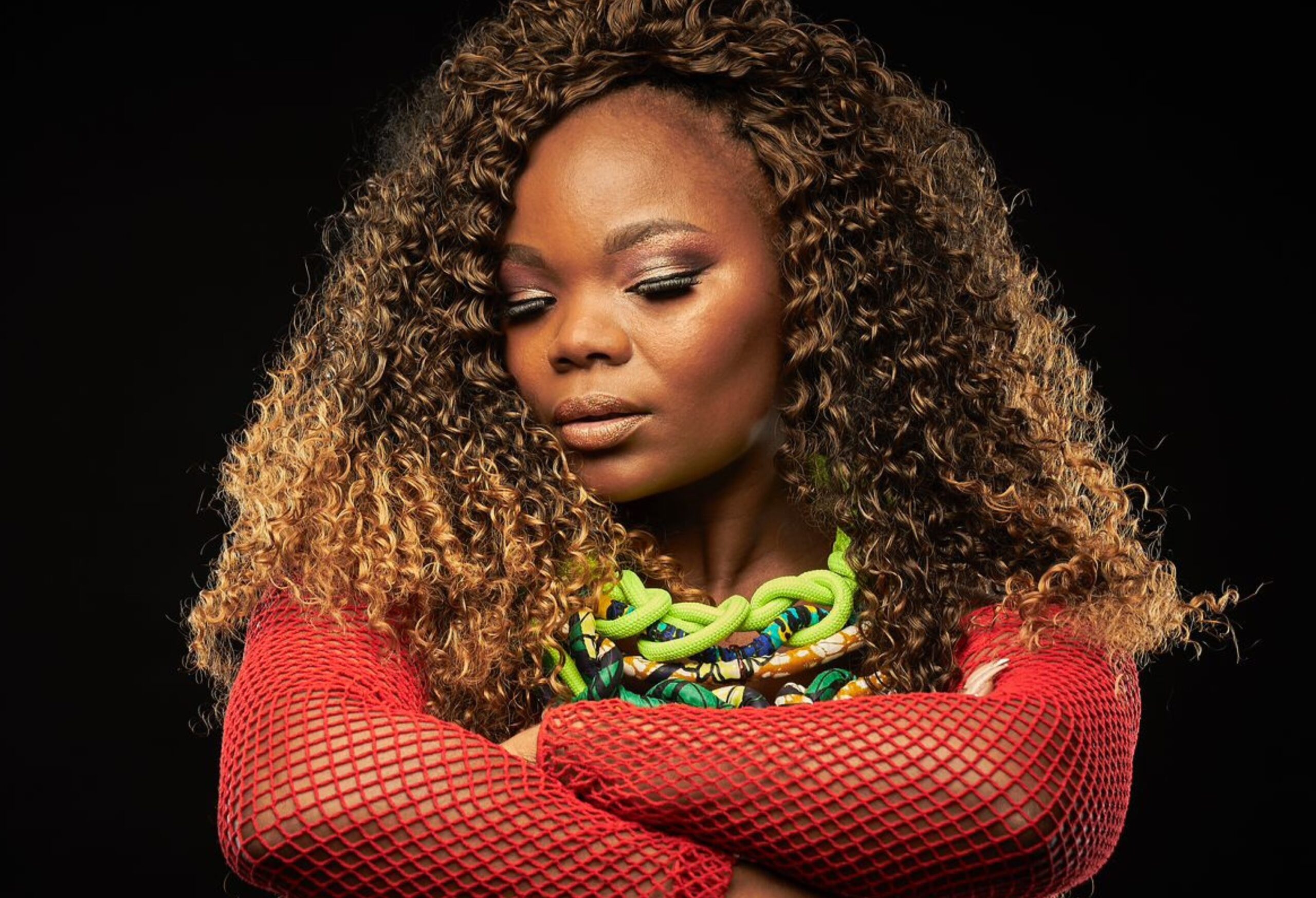 Mozambican Singer Xixel Langa Releases ‘Vatekile’ Album