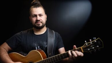 Photo of Tian Nienaber captivates with ‘Knip die Tou’