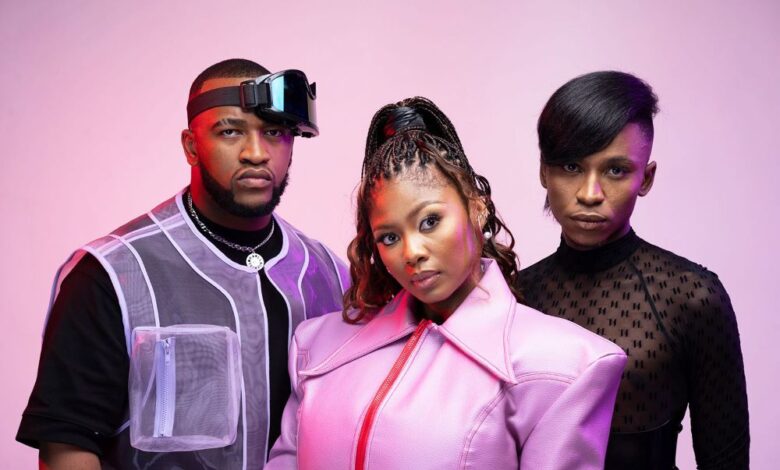 Y, Vibrating On A High Frequency