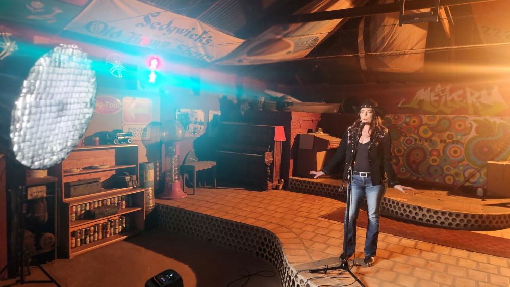 Behind the scenes with Behind the Scenes with Chereé