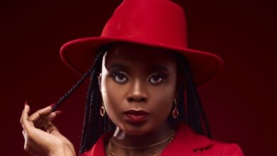 Photo of De Rose Releases Debut Solo Single ‘Emsotra’